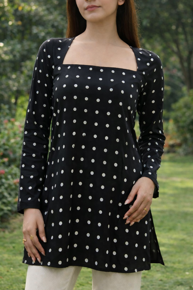 Aarvika Relaxed Fit Kurti