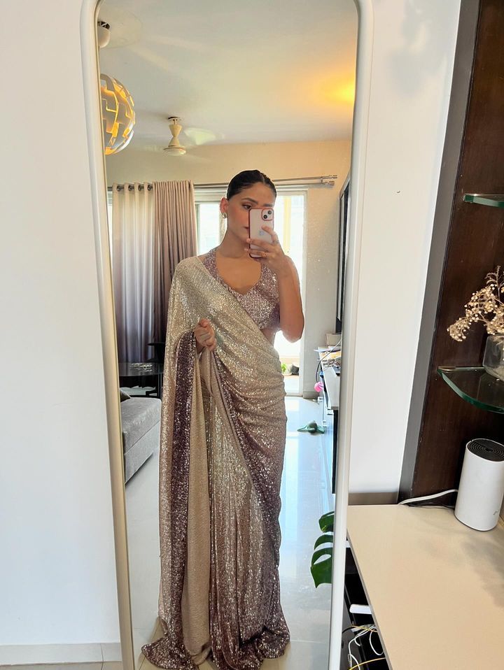 Zeniya - Ombre Sequin Saree