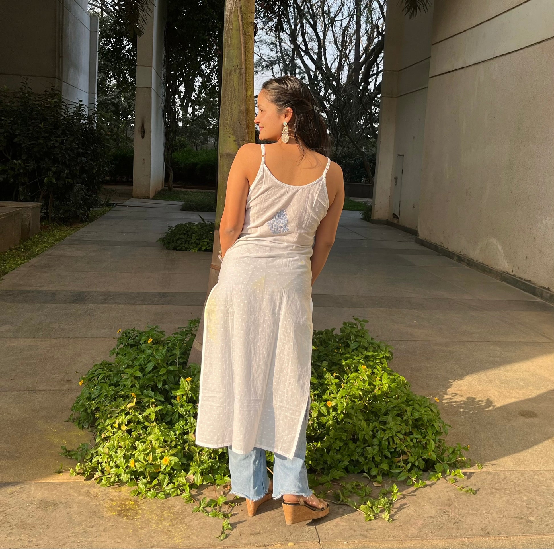 Hand Embroidered Chikankari Kurti - White & Blue