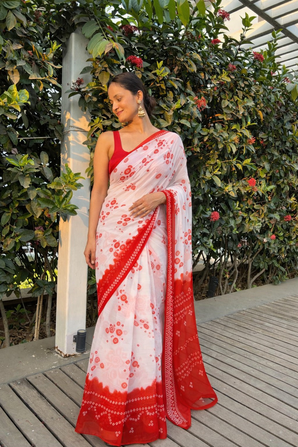 Faguniya Saree - Phool