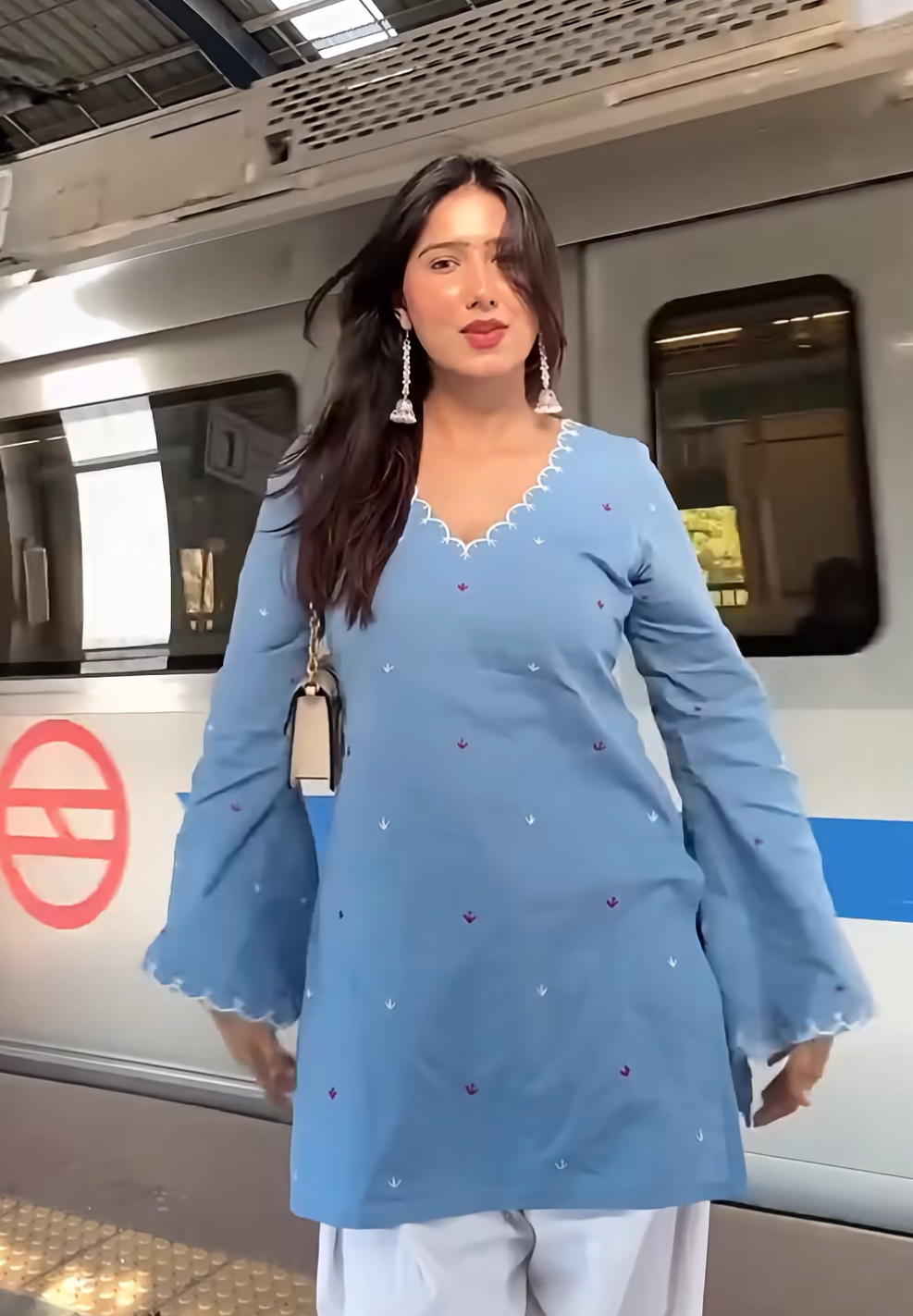 Geet Hand Embroidered Linen Kurti